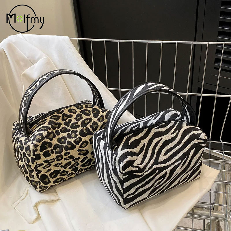 Tas Makeup macan tutul, kantun - Ysl Beauty Makeup Bag ulasan dan harga
