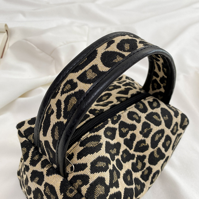 Tas Makeup macan tutul, kantun - Ysl Beauty Makeup Bag ulasan dan harga